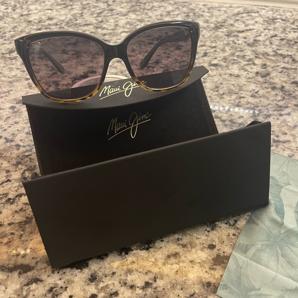 Brand New - Maui Jim Tortoise Polarized Sunglasses